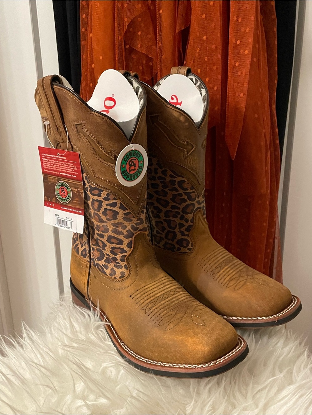NEW Laredo Leopard Cowboy Boots Wild Arrow Western Performance Square Toe SZ 7.5